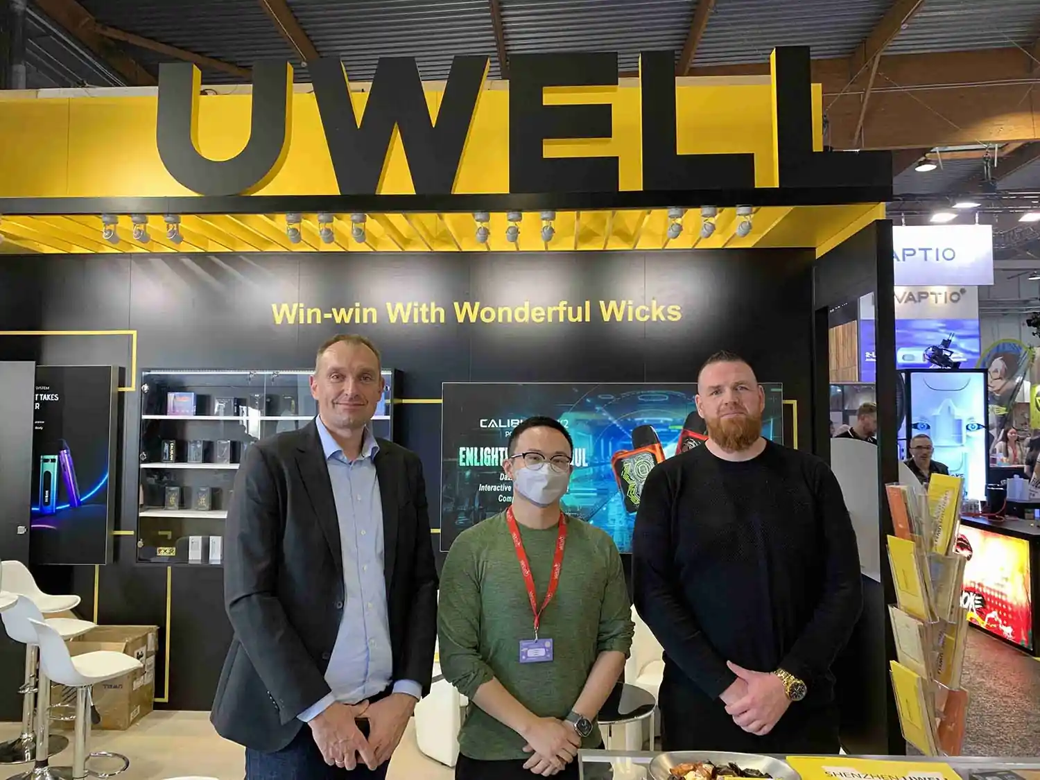 UWELL Shines at VAPEXPO FRANCE 2022
